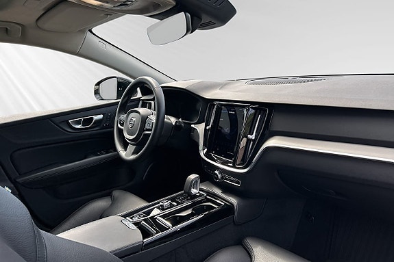 Volvo V60 11 of 13