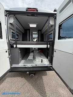 Adria TWIN 640 SGX 14 of 17