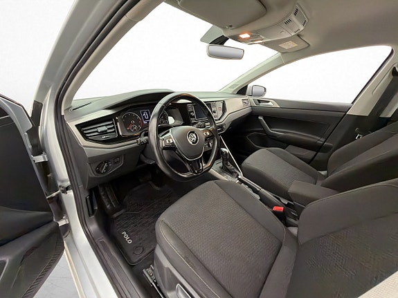 Volkswagen Polo 10 of 29