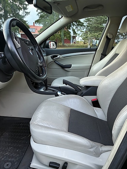 Saab 9-3 2 of 2