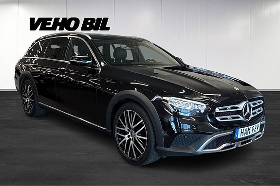 Mercedes-Benz E220 d 2 of 5