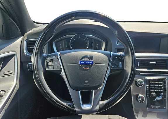 Volvo V60 12 of 13