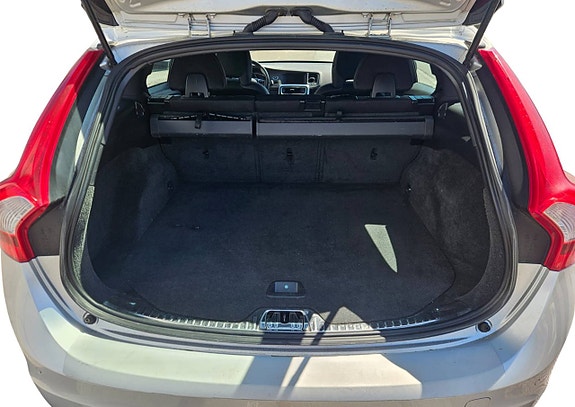 Volvo V60 13 of 13