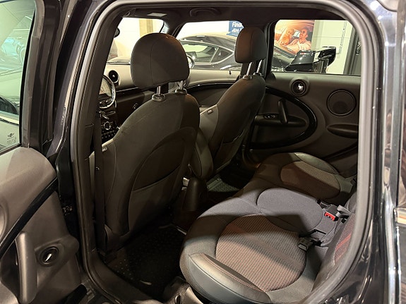 MINI Countryman Cooper D 14 of 19