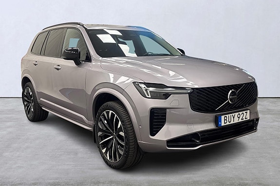 Volvo XC90 6 of 30