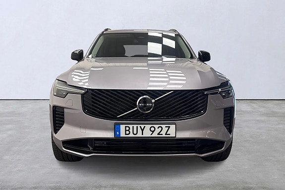 Volvo XC90 7 of 30