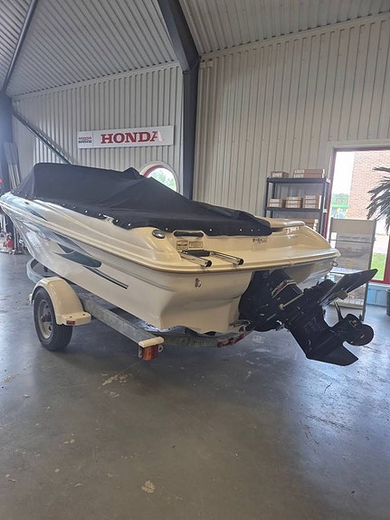 Sea ray 180 -01 Mycket fint skick! 1 Års garanti ! 2 of 4