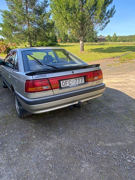 Mazda 626 3 of 5