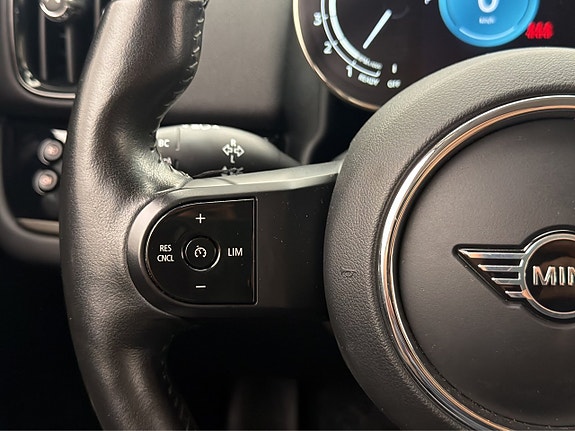 MINI Countryman Cooper 13 of 28