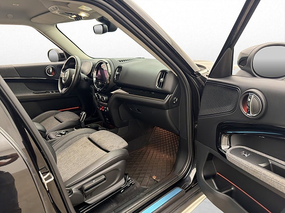 MINI Countryman Cooper 22 of 28
