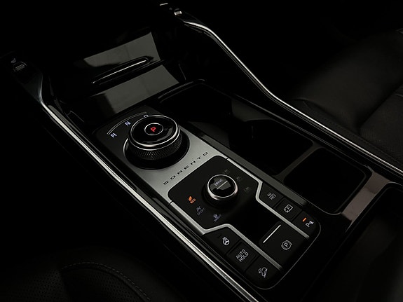Kia Sorento 26 of 30