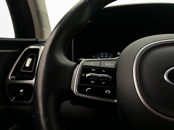 Kia Sorento 17 of 30
