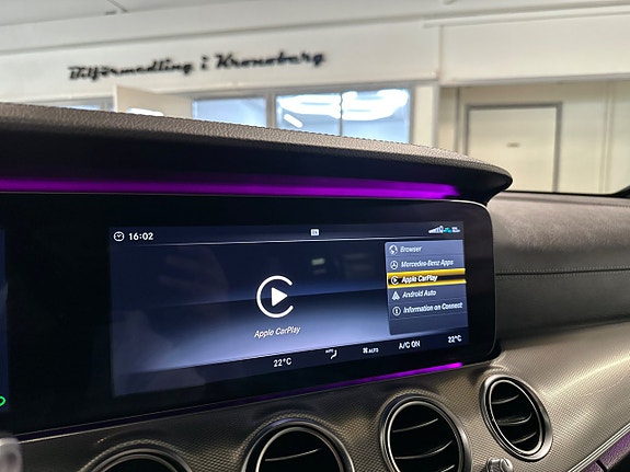 Mercedes-Benz E220 21 of 29