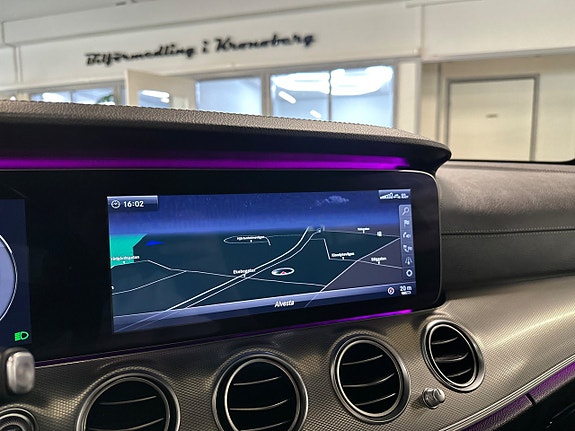 Mercedes-Benz E220 19 of 29