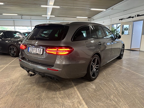 Mercedes-Benz E220 3 of 29