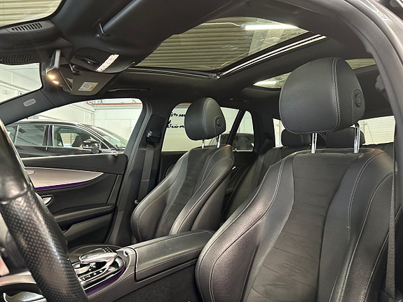 Mercedes-Benz E220 14 of 29