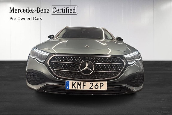 Mercedes-Benz E300 de 3 of 22