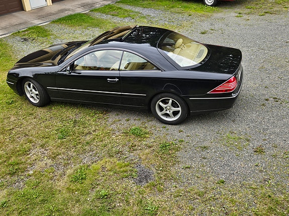 Mercedes-Benz CL500 2 of 4