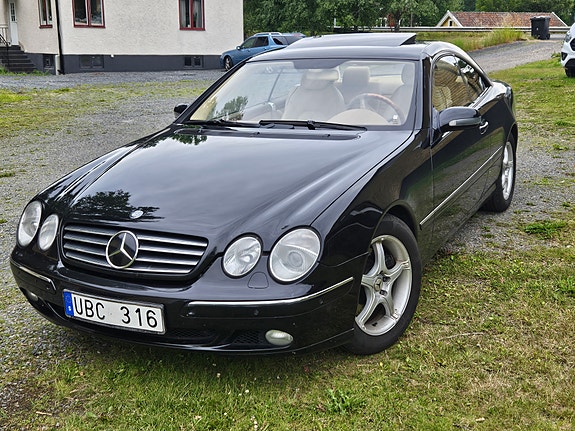 Mercedes-Benz CL500 4 of 4