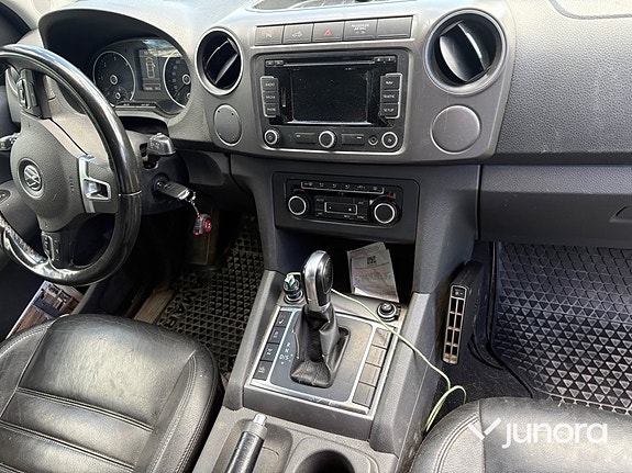 Volkswagen Amarok 15 of 26