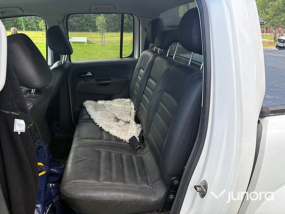 Volkswagen Amarok 18 of 26
