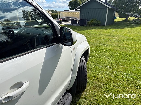 Volkswagen Amarok 24 of 26