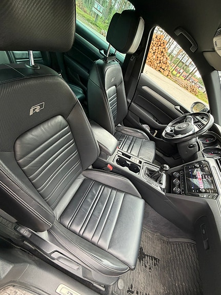 Volkswagen Passat 3 of 6