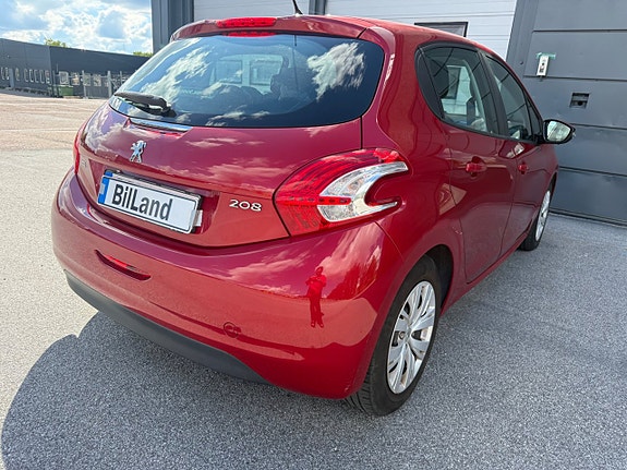 Peugeot 208 6 of 12