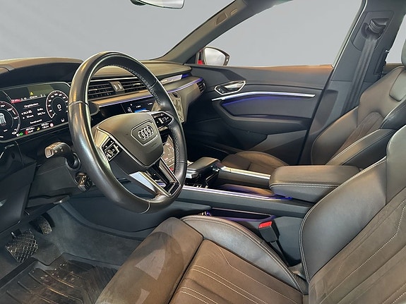 Audi Q8 e-tron 9 of 11