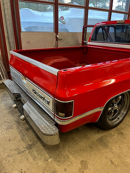 Chevrolet C10 Silverado 4 of 5