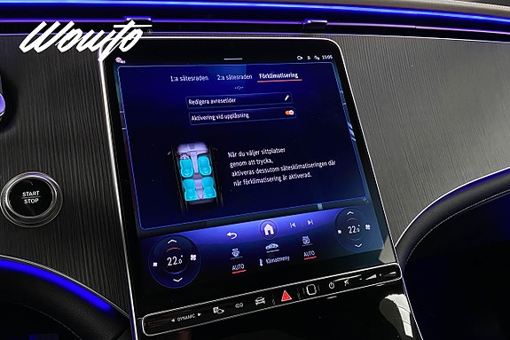 Mercedes-Benz EQS SUV 18 of 23