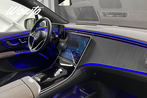 Mercedes-Benz EQS SUV 15 of 23