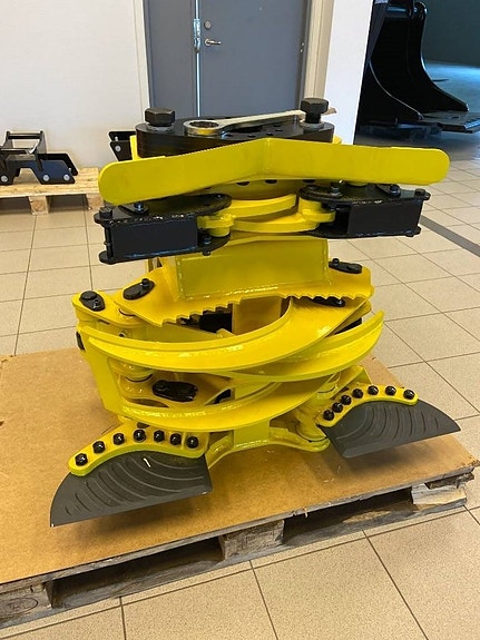 Moipu 240 EFI 4 of 4