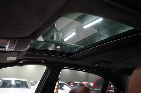 Mercedes-Benz S63 15 of 25