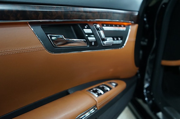 Mercedes-Benz S63 16 of 25