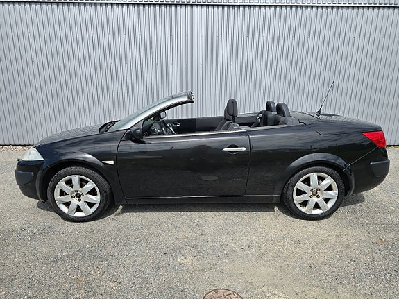 Renault Megane 2 of 5