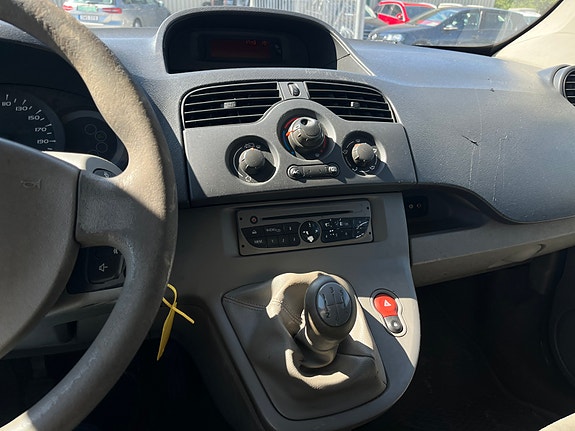 Renault Kangoo Express 9 of 12