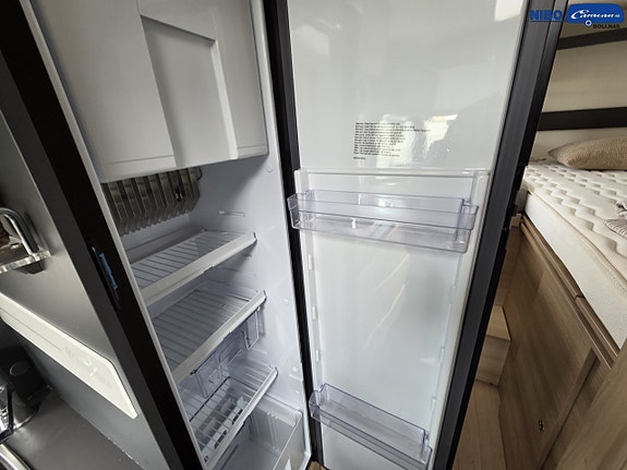 Itineo CJ660 (3500kg) 9 of 20