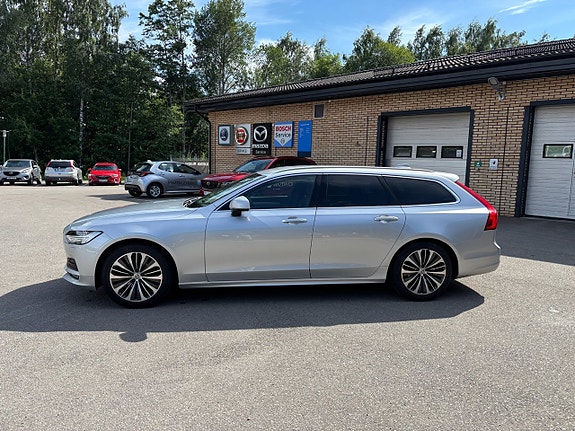 Volvo V90 3 of 5