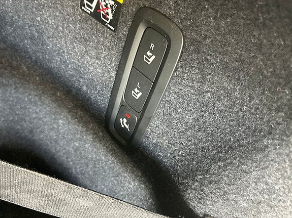 Volvo XC40 21 of 27
