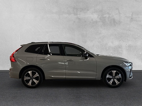 Volvo XC60 6 of 27