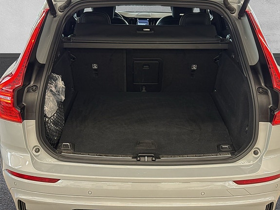 Volvo XC60 9 of 27