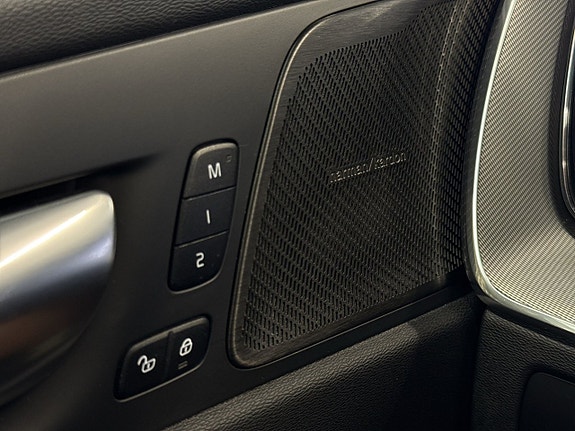 Volvo XC60 16 of 27