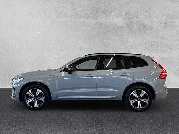 Volvo XC60 2 of 5