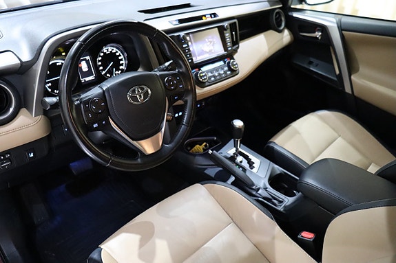 Toyota RAV4 20 of 30