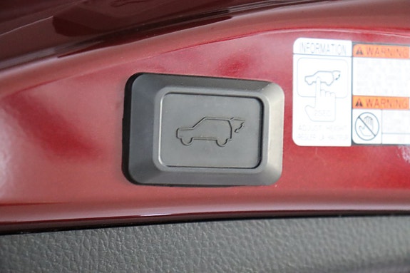 Toyota RAV4 10 of 30