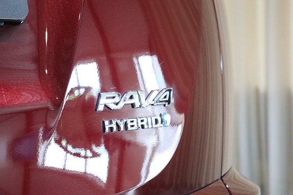 Toyota RAV4 11 of 30