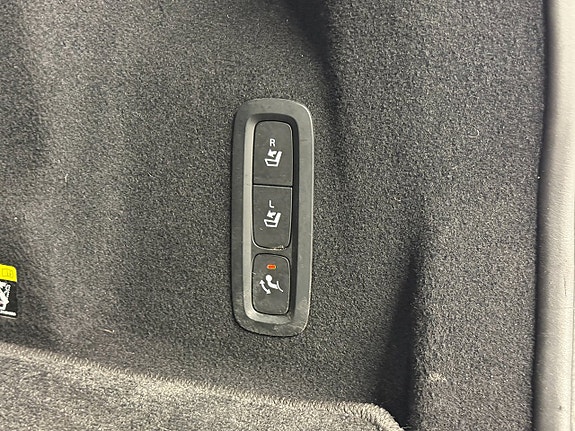 Volvo XC60 7 of 17