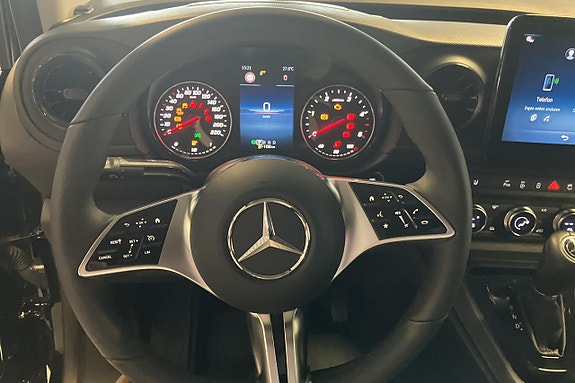 Mercedes-Benz eCitan 8 of 13