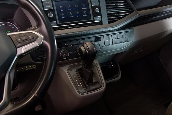 Volkswagen Transporter 15 of 18